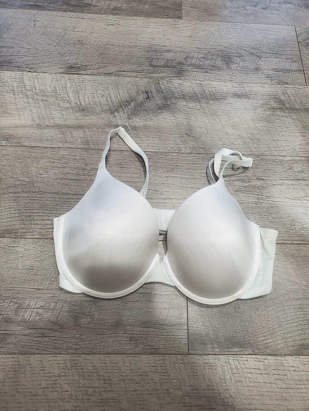 Women's White Victorias Secret 38C bra